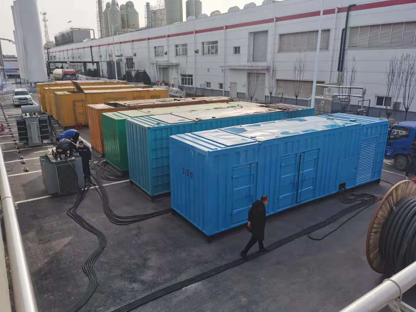 饶河发电机出租-两相发电机与三相发电机有何区别?