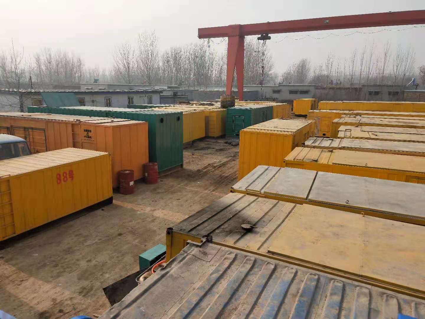 饶河租赁发电机-灰尘、风沙对柴油发电机组造成哪些不良影响？