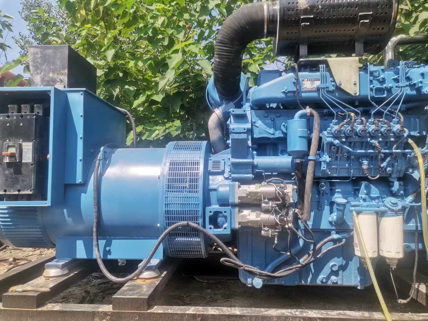 饶河详细说明降低 800kW 柴油发电机输出电流波动的方法