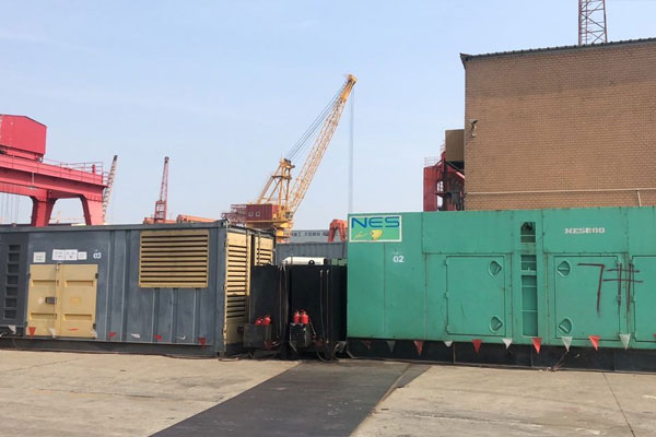 饶河发电机出租空气滤清器的清洁频率是多少？